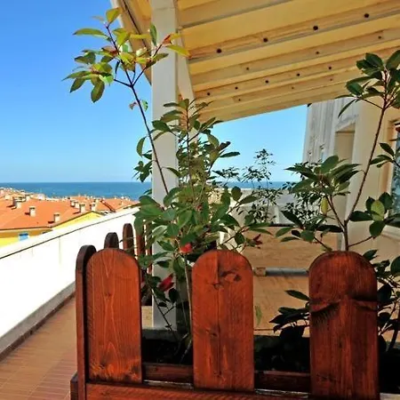 Appartamento Attico Super Panoramico A *
